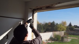 demontáž původního dřevěného okna