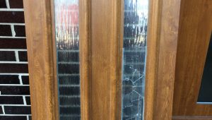 Výměna plastových dveří