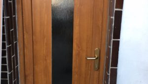 Výměna plastových dveří